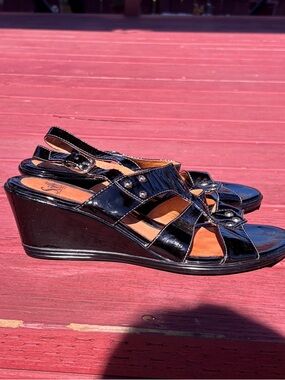 Sofft Women’s Black Patent Wedge Sandals - Slingback Comfort